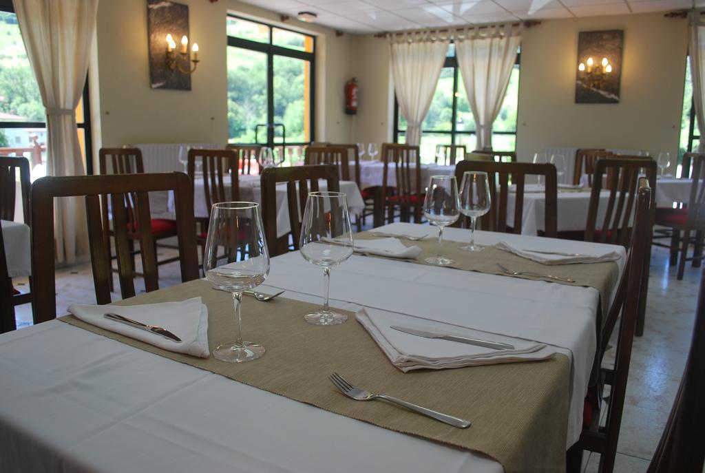 Hotel Principado De Europa Arenas De Cabrales Ngoại thất bức ảnh
